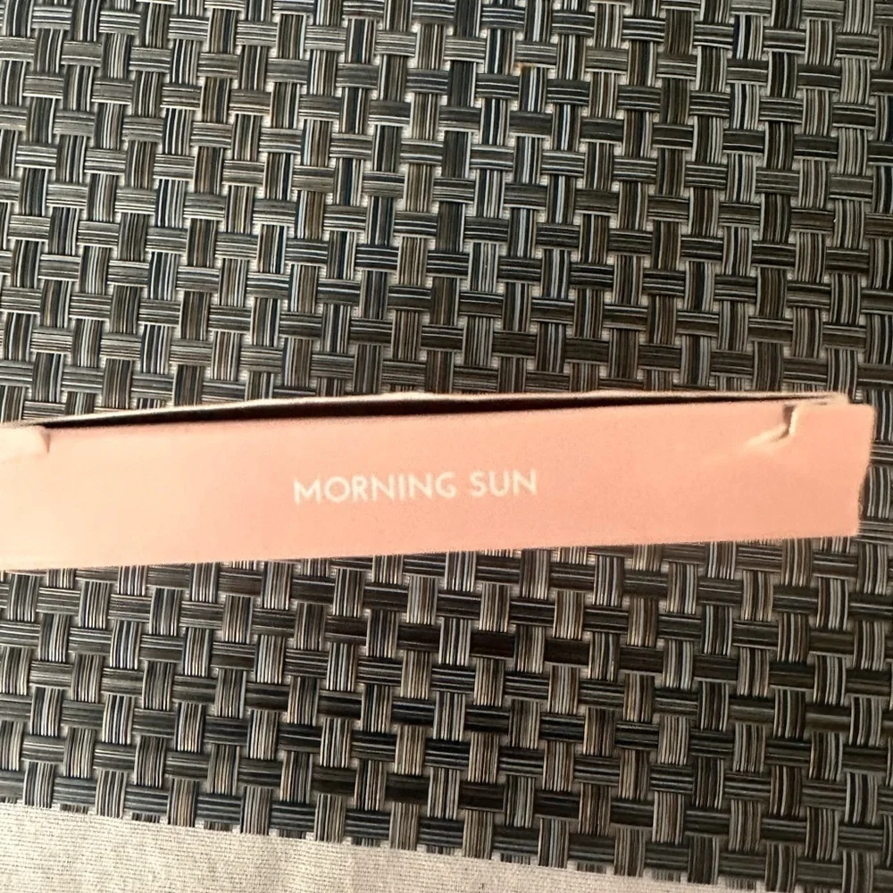 Highlighting Powder in Morning Sun MOTD Cosmetics